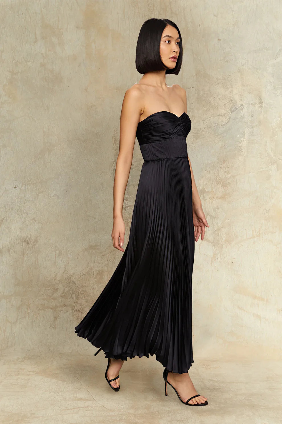 Lena | Strapless Pleated Maxi Dress - Black