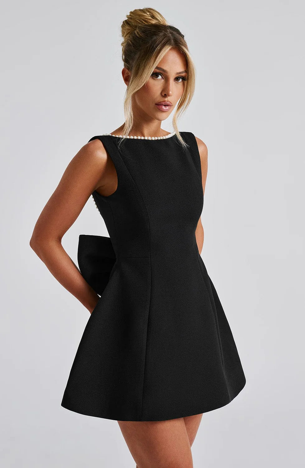 Ylona | Pearl-Tie Dress - Black